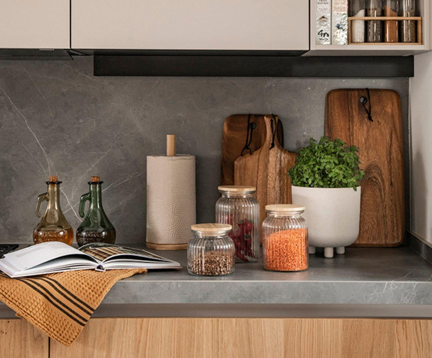 Bote de cristal con tapa de bambú 1L Andrea House