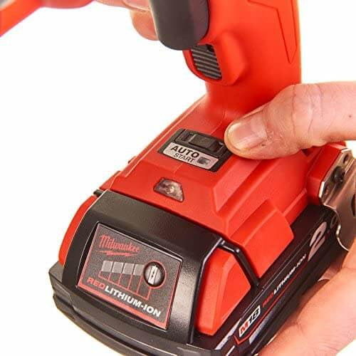 Atornillador para Pladur 18V con 2 baterías 2Ah y maletín + Cargador Rápido de tornillos Milwaukee M18 FSGC-202X MILWAUKEE - 3