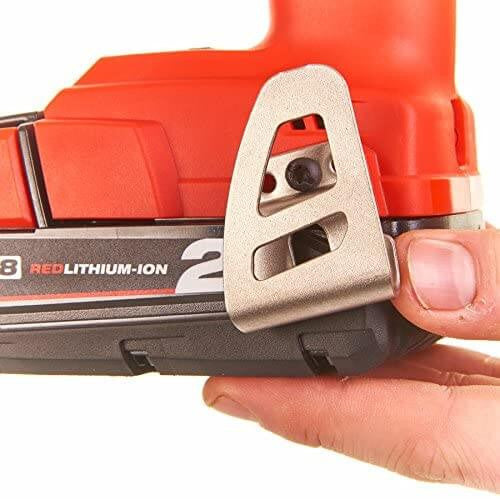 Atornillador para Pladur 18V con 2 baterías 2Ah y maletín + Cargador Rápido de tornillos Milwaukee M18 FSGC-202X MILWAUKEE - 4