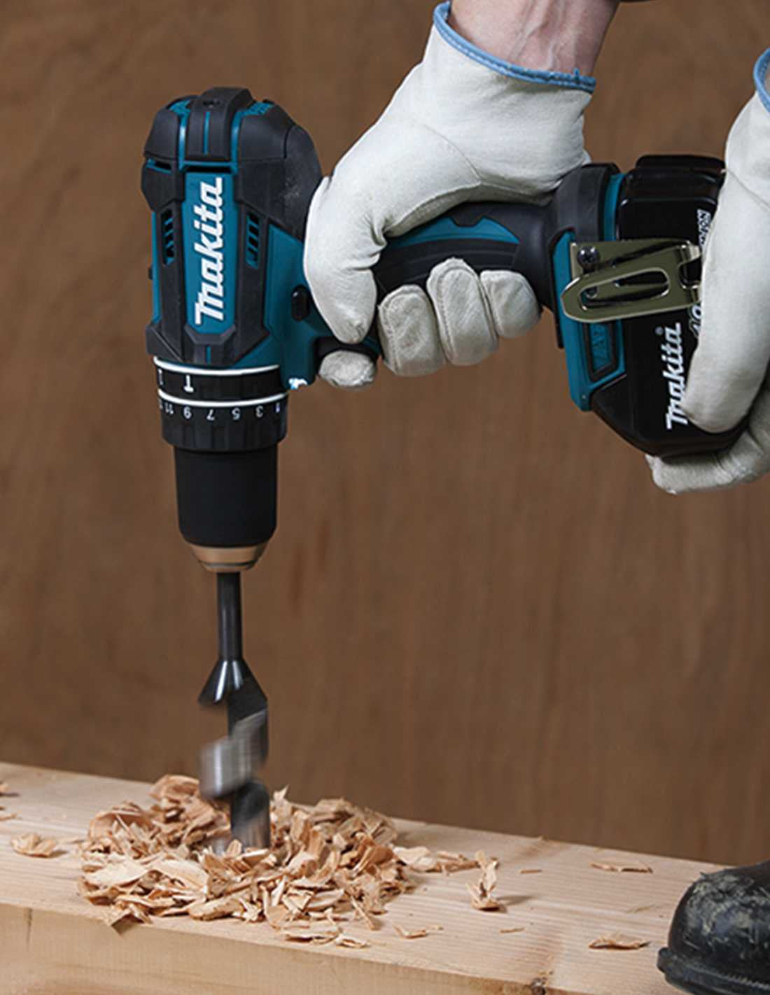 Kit Makita Taladro Percutor DHP482 + Atornillador de impacto DTD152 + 2bat 5Ah + cargador + bolsa DLX2152BL2