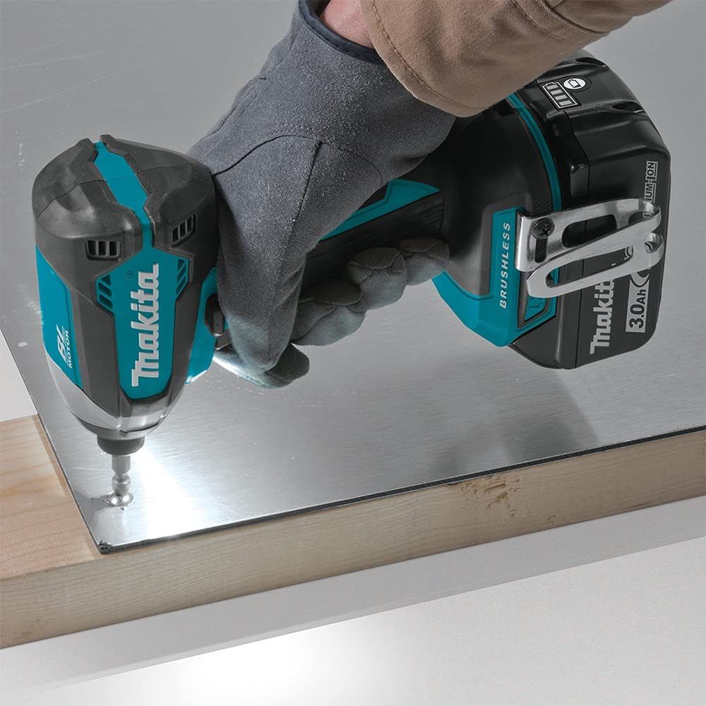 Kit Makita DHP486 Hammer Drill + DTD152Z Impact Screwdriver + 2bat 5Ah + charger + LXT600 DLX2488BL2 bag