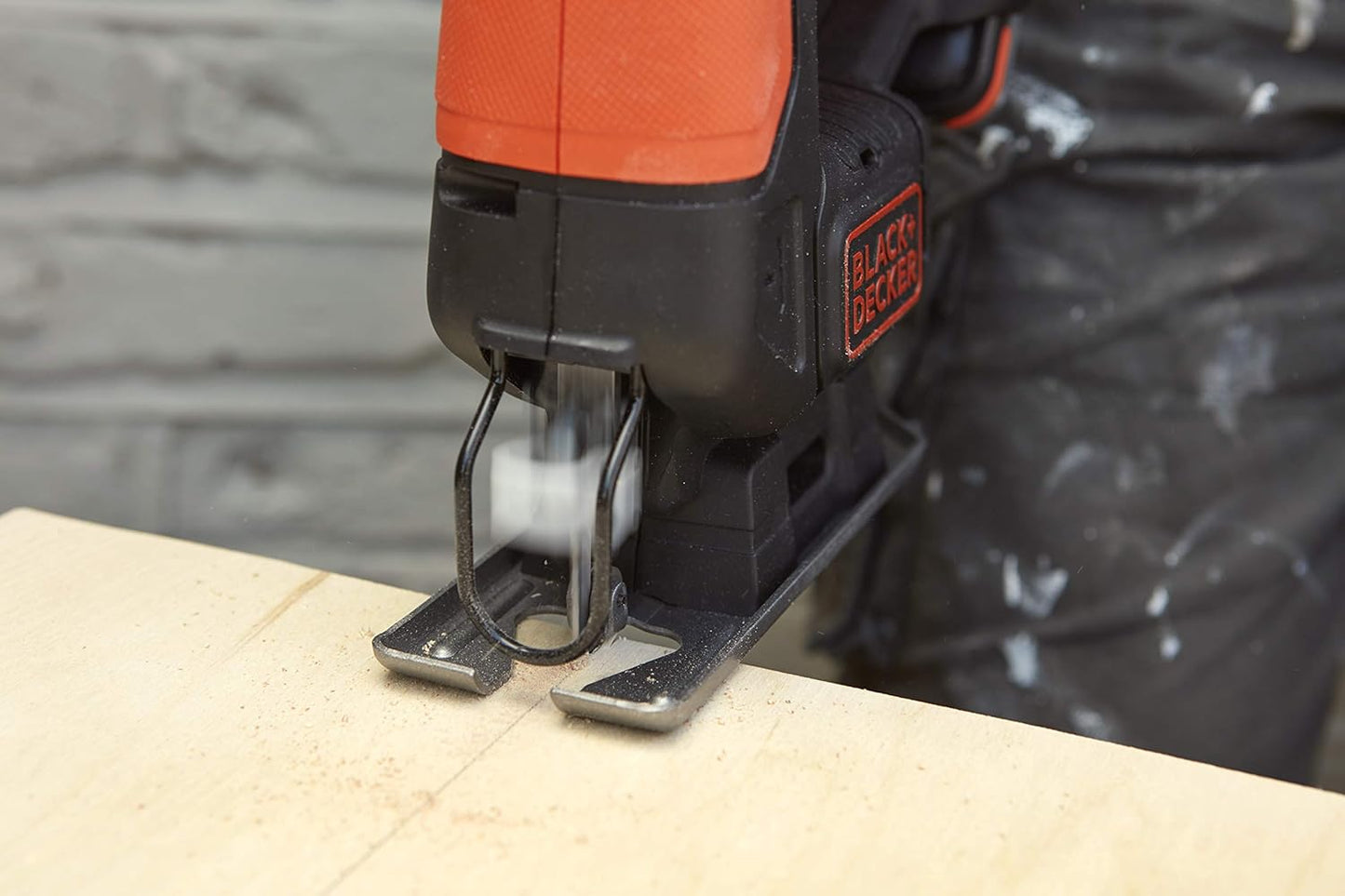 12V Jigsaw with Wood Cutting Blade Black+Decker BDCJS12N