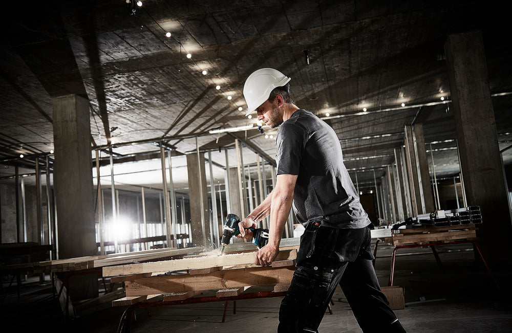 Taladro atornillador 18V LXT 54Nm Makita DDF484Z