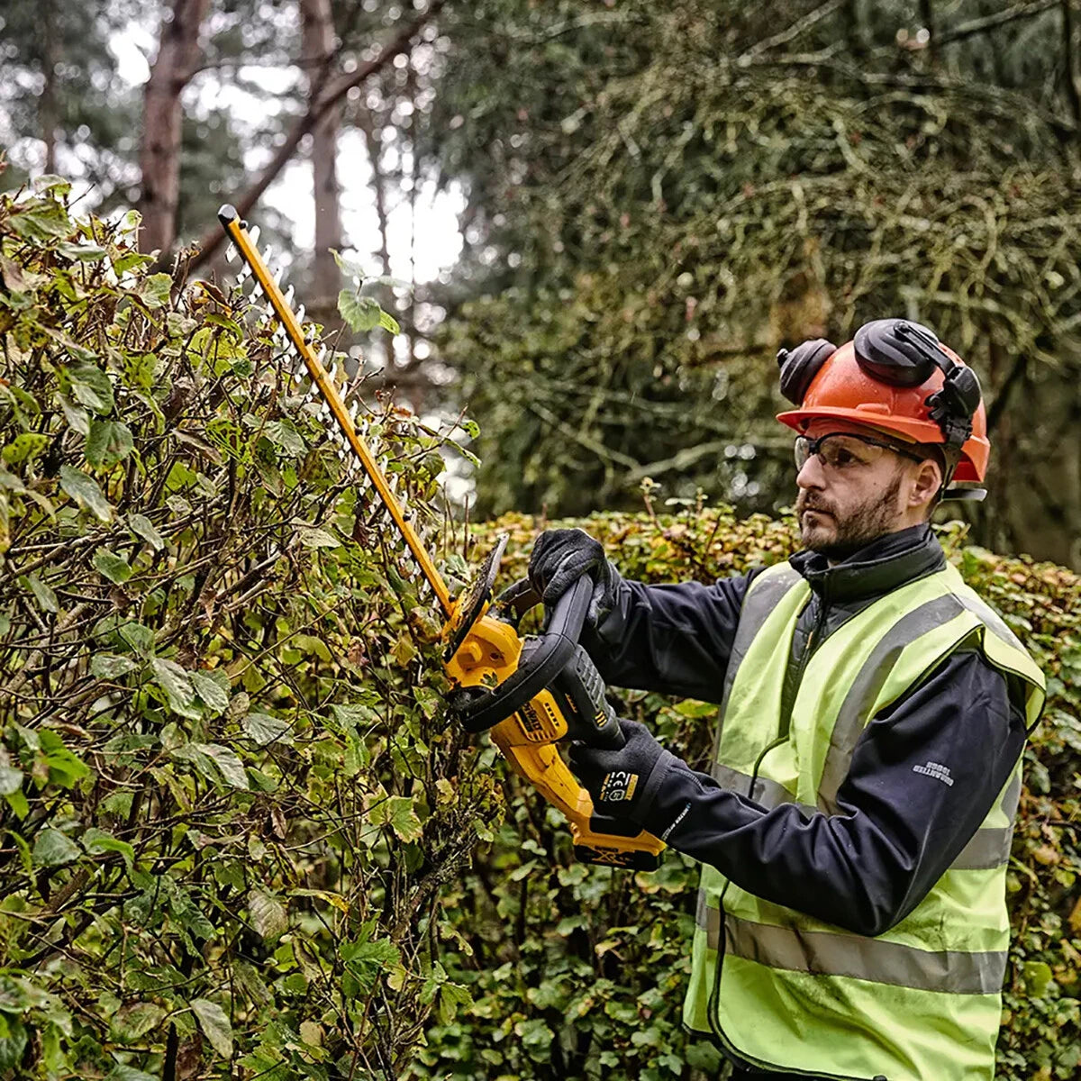 Cortasetos XR 18V 55cm Dewalt DCMHT564N